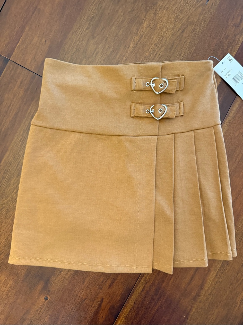 Girls' Camel Pleated Mini Skirt with Heart Buckle Detail